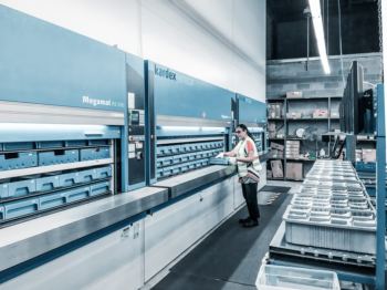 Warehouse worker using a Horizontal Carousel